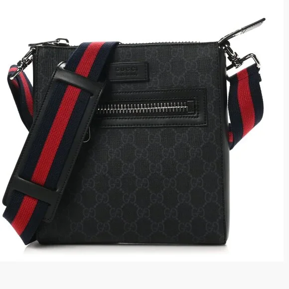 Gucci GG Supreme Coated Canvas Messenger Crossbody Bag - Picture 2 of 10